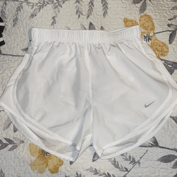 Nike Dri Fit Shorts - Picture 1 of 2